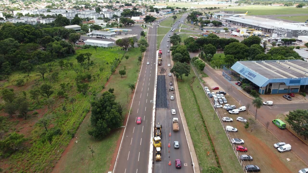 Imagem de compartilhamento para o artigo Beto aponta atrapalhada da Prefeitura em apresentar projeto de recapeamento para somente uma mão da via na Duque de Caxias da MS Todo dia